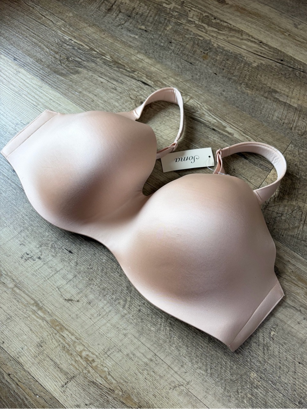 Soma 40C Enhancing Shape Wireless Bra in Light Nude